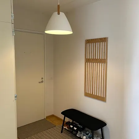 Peaceful Flat Near Nature & City, Bus Connections To The Center & Scv! Apartment
